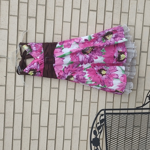 Pink/White Flower Dress - Picture 6 of 11